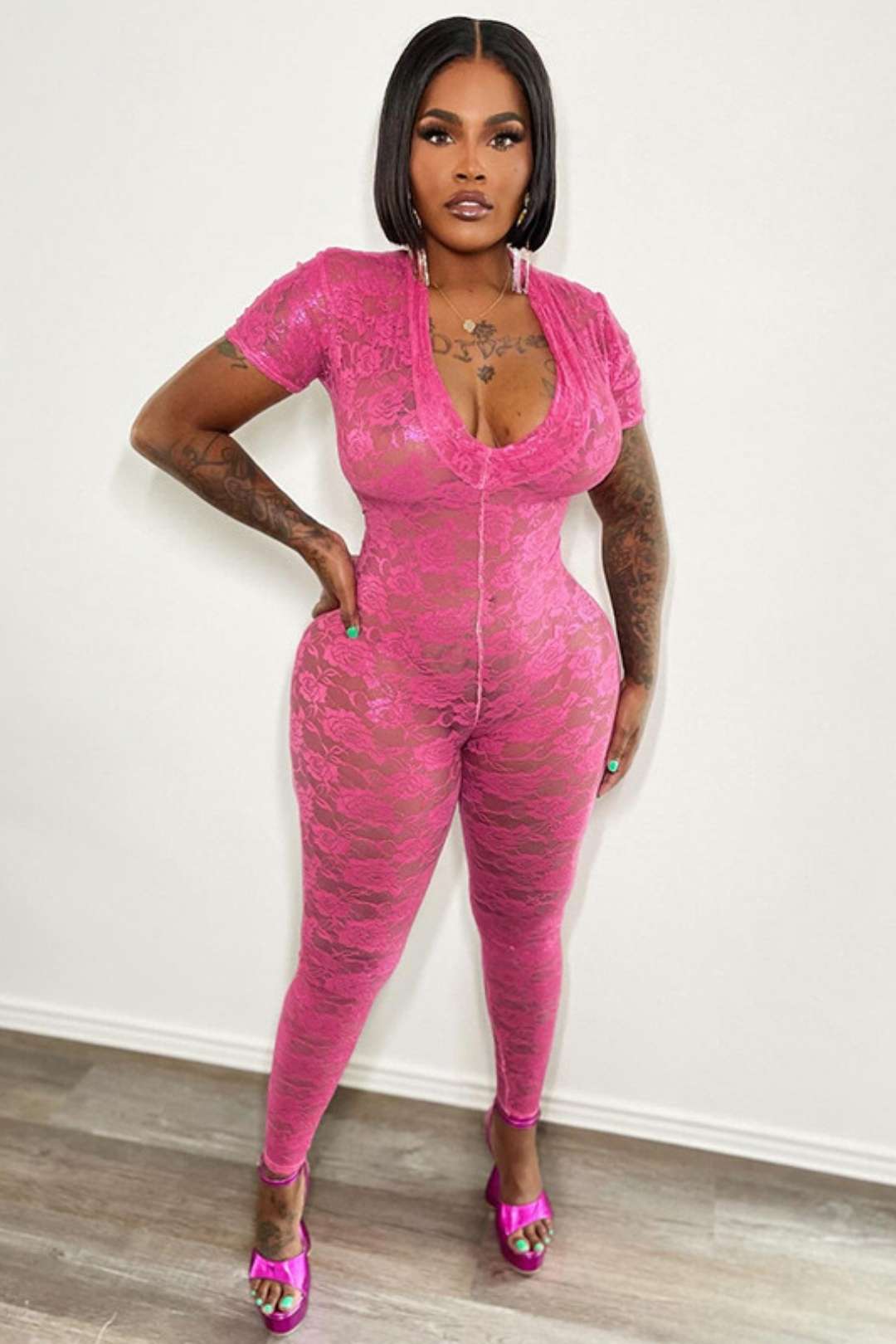 Deep V-neck Short-sleeved Tight Jumpsuit