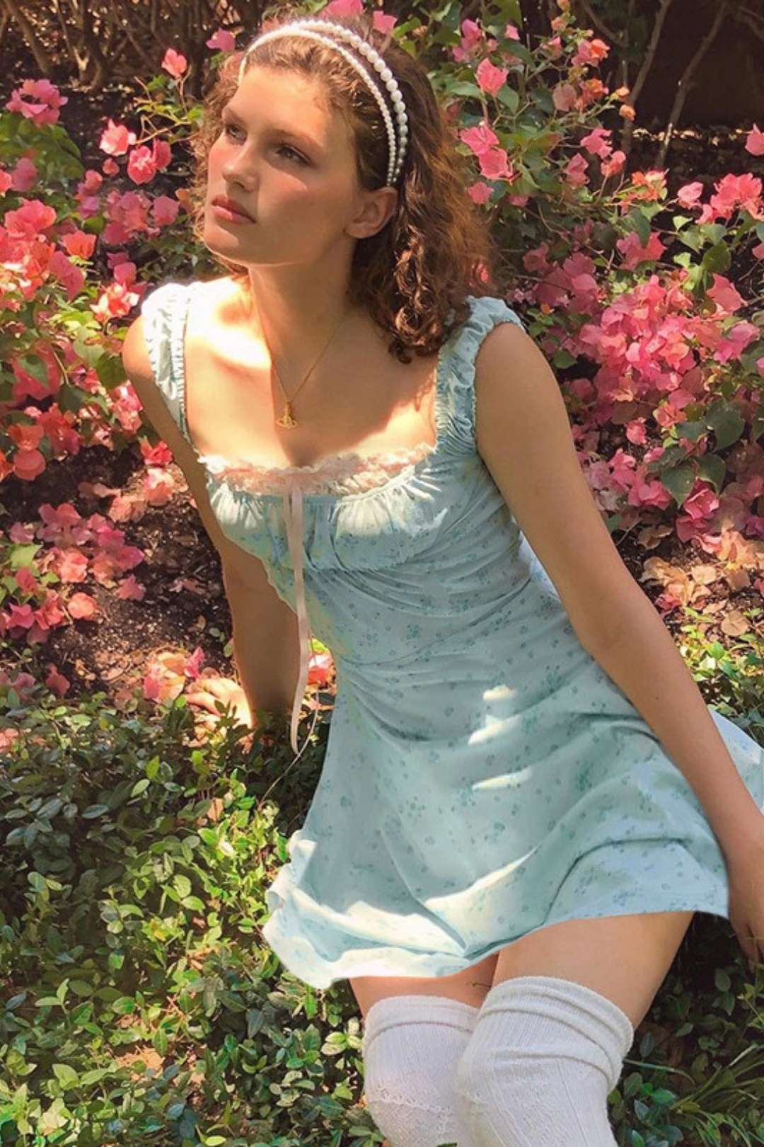 Temperament Style Floral Suspender Lace Dress