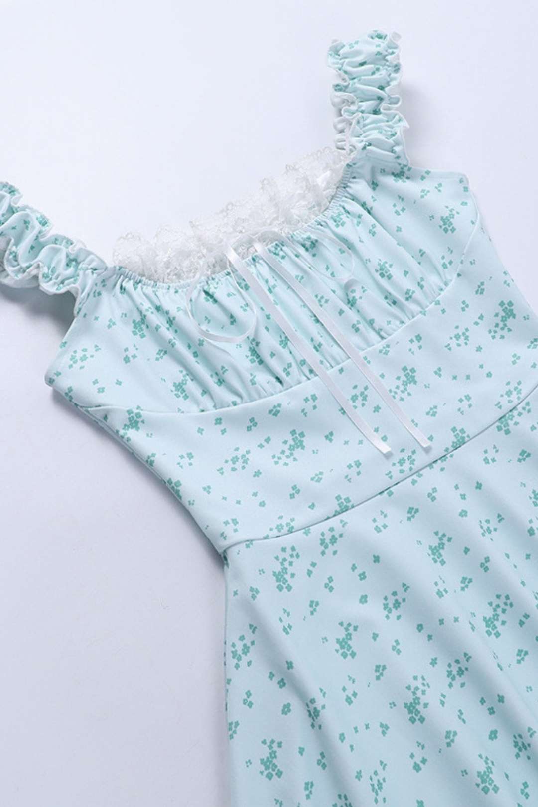 Temperament Style Floral Suspender Lace Dress