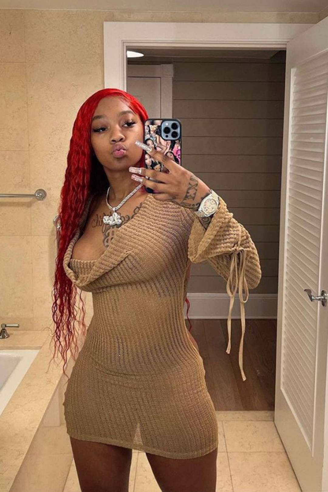 Summer Hip-hugging Long-sleeved Hollow Backless Dress