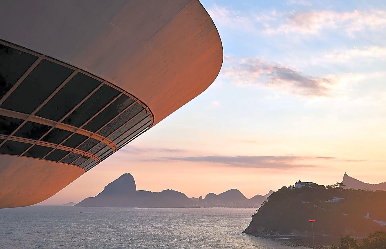 L'Art Contemporain : Définition, Origines et Caractéristiques Essentielles