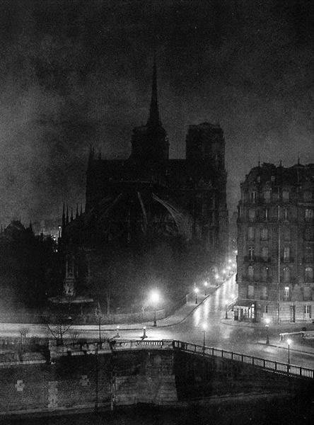 Notre Dame De Paris by Brassaï, 1933
