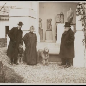 Rainer Maria Rilke, Rose Beuret e Auguste Rodin em Meudon (1906).