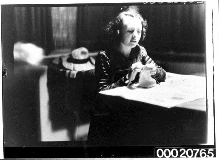 Berthe Morisot: Mulher Jovem Tricotando