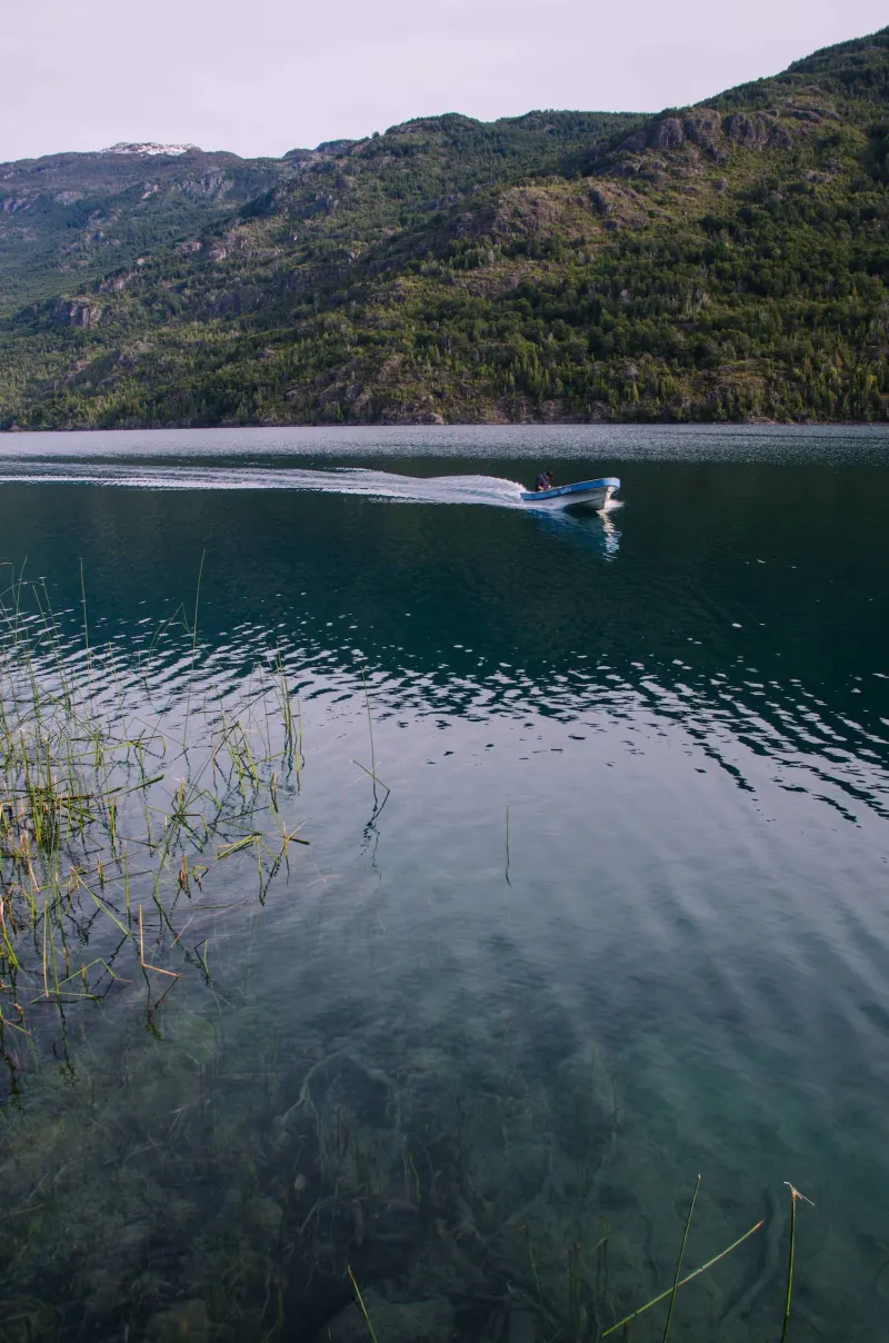 Lago las rocas al atardecer