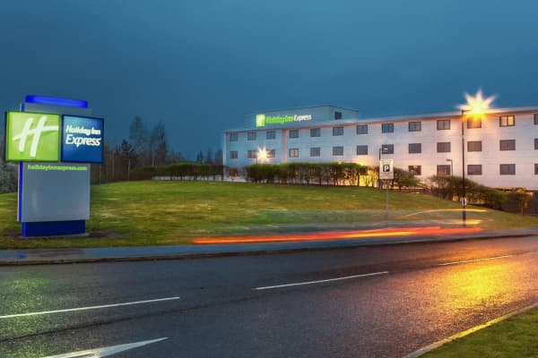 فرصت سرمایه‌گذاری در هتل ۱۹۹ اتاقه Holiday Inn Express فرودگاه منچستر