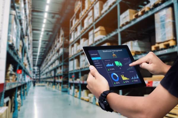 شرکت معتبر و متخصص در ارائه راهکارهای حرفه‌ای مدیریت انبار