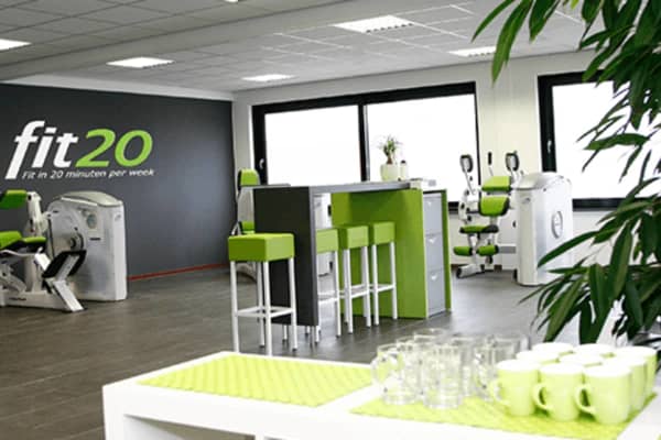 🕒 فیت۲۰ (Fit20 UK) – تمرین علمی ۲۰ دقیقه‌ای در هفته با نتایج واقعی - فرصت سرمایه‌گذاری زیر ۱ میلیون پوند در Parments