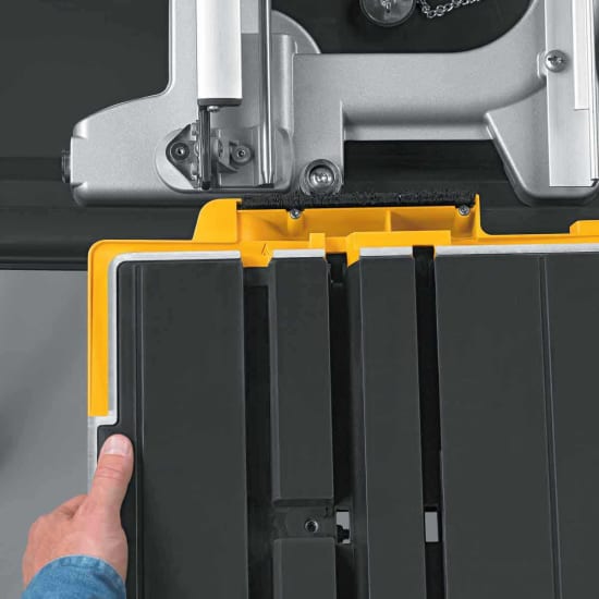 Dewalt D24000 adjustable cutting table