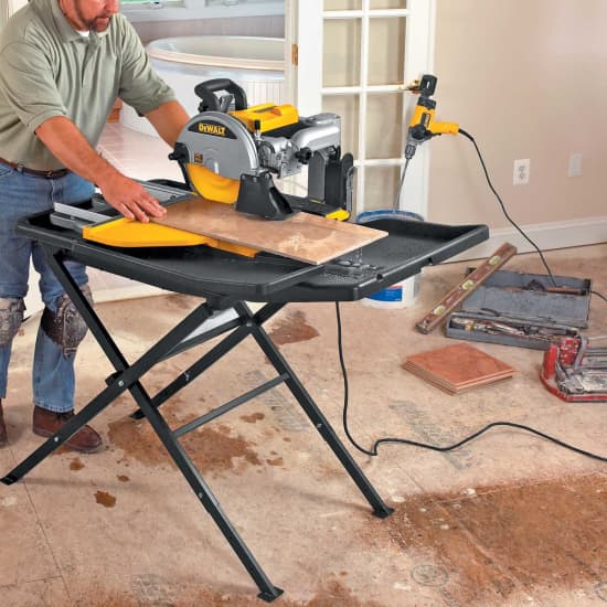 Dewalt D24000 wet cutting plank tile