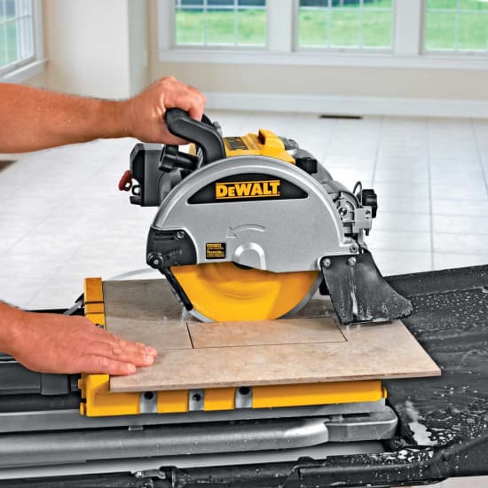 Dewalt Tile Saw plunge cutting tile