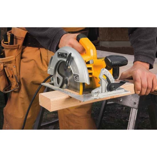 Dewalt Wood Cutting Saw