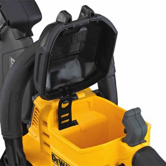 Dewalt DCS690B battery compartment