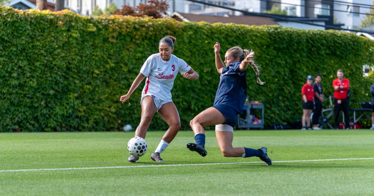 Everett sports photographer: action photo 6 from Seattle University vs. Gonzaga