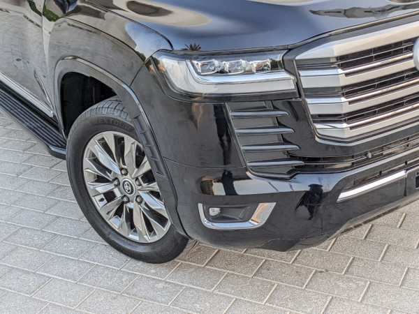 Toyota Land Cruiser 2011