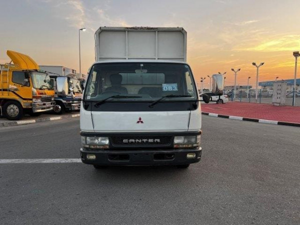 Mitsubishi Canter 2000