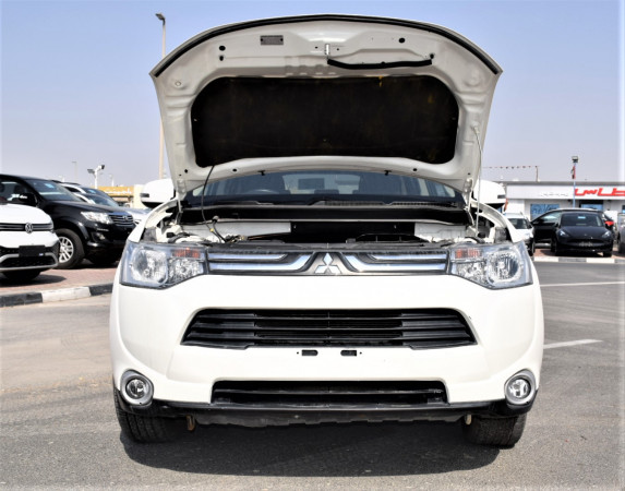 Mitsubishi Outlander 2012