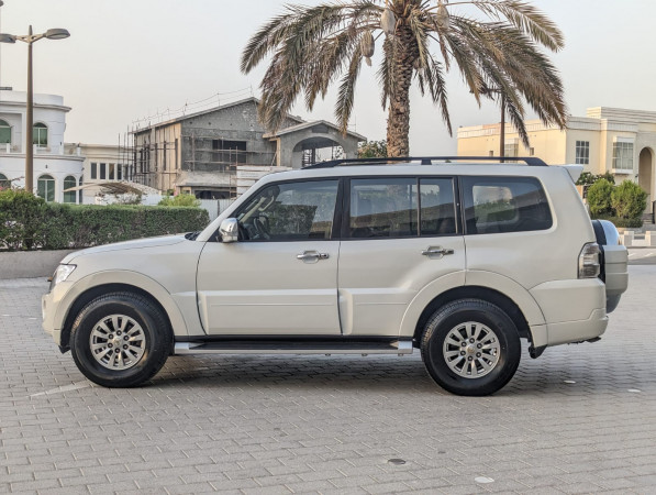 Mitsubishi Pajero 2012