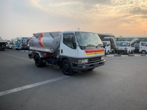 Mitsubishi Canter 2002