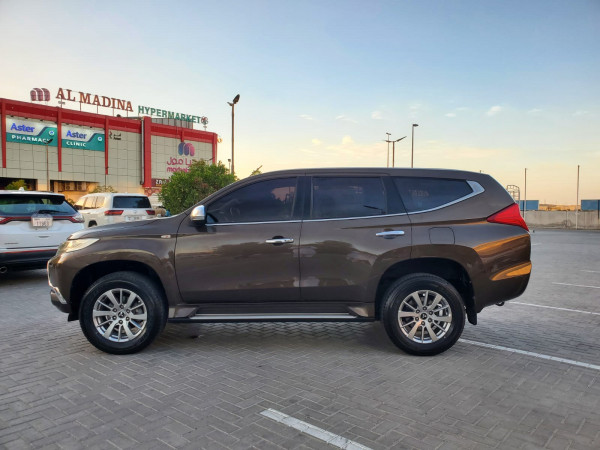 Mitsubishi Montero 2016