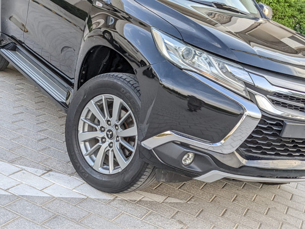 Mitsubishi Montero 2016