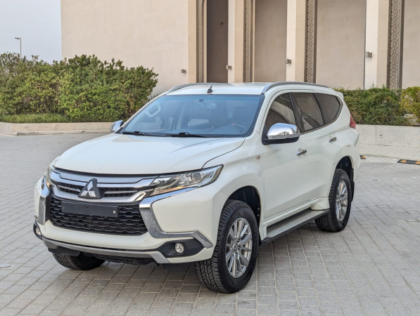 Mitsubishi Montero 2016