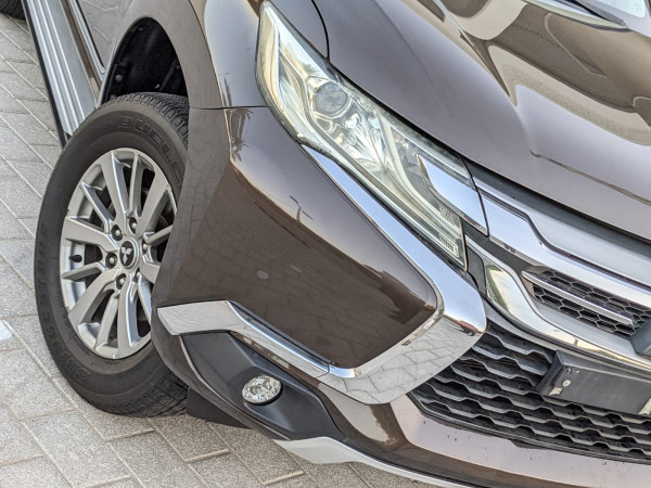 Mitsubishi Montero 2017