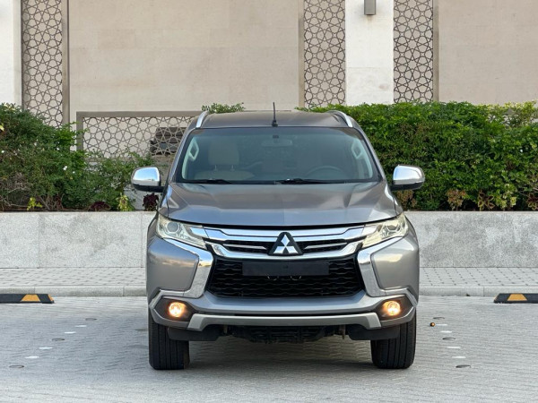 Mitsubishi Montero 2017