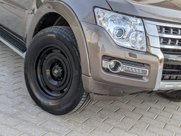 Mitsubishi Pajero 2013