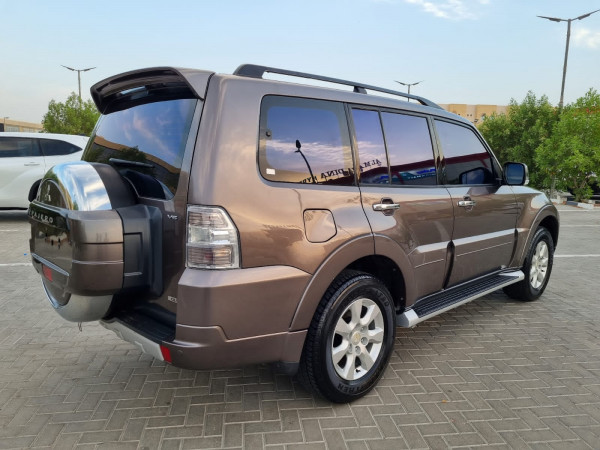 Mitsubishi Pajero 2014
