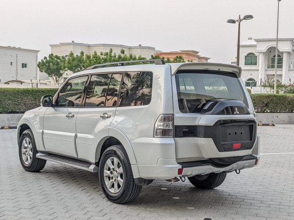 Mitsubishi Pajero 2015