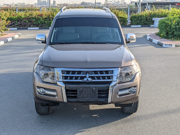 Mitsubishi Pajero 2015