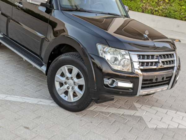 Mitsubishi Pajero 2015