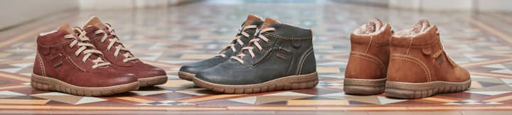 WOMENS WATER RESISTANT