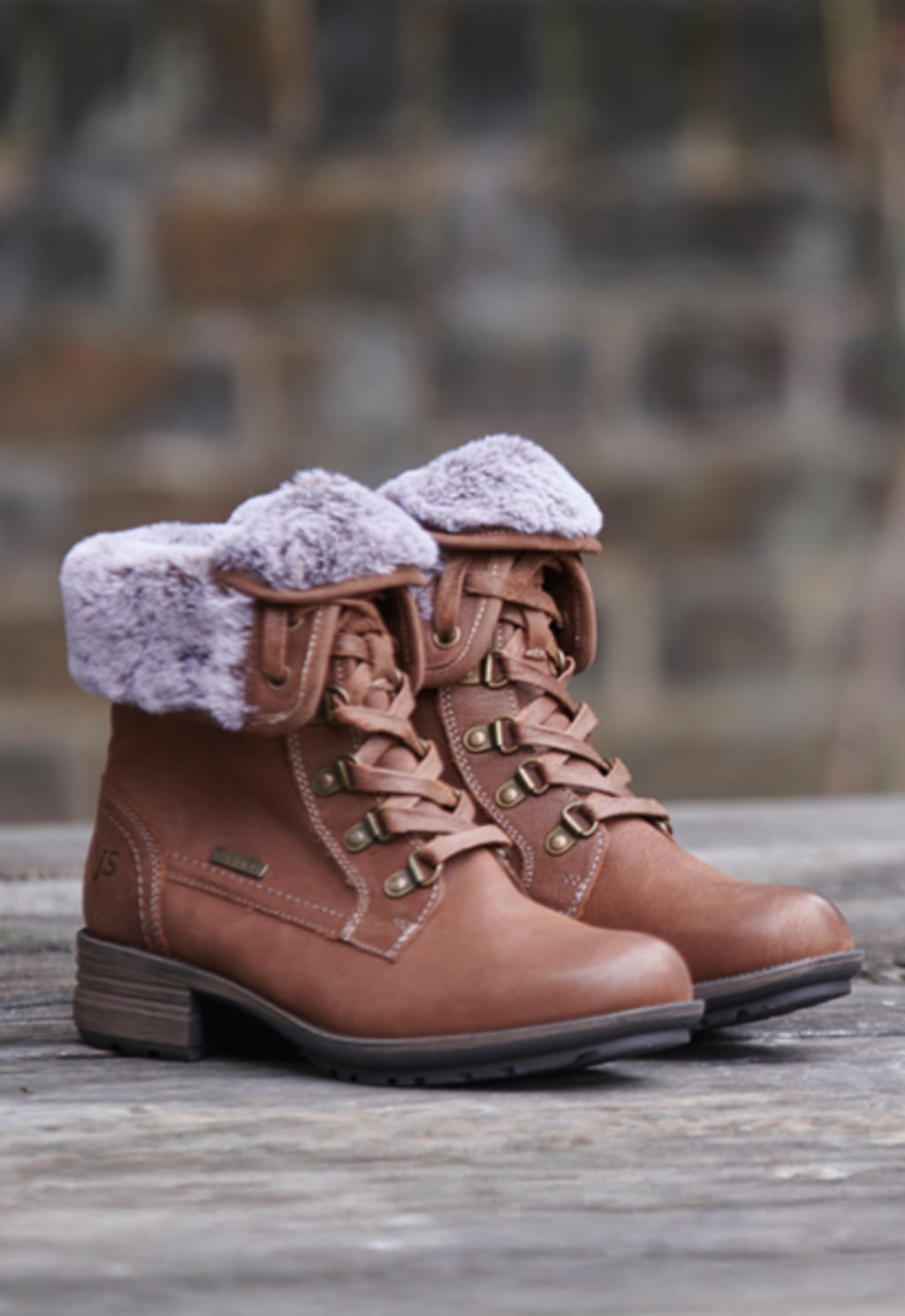 STYLES FOR THE SEASON