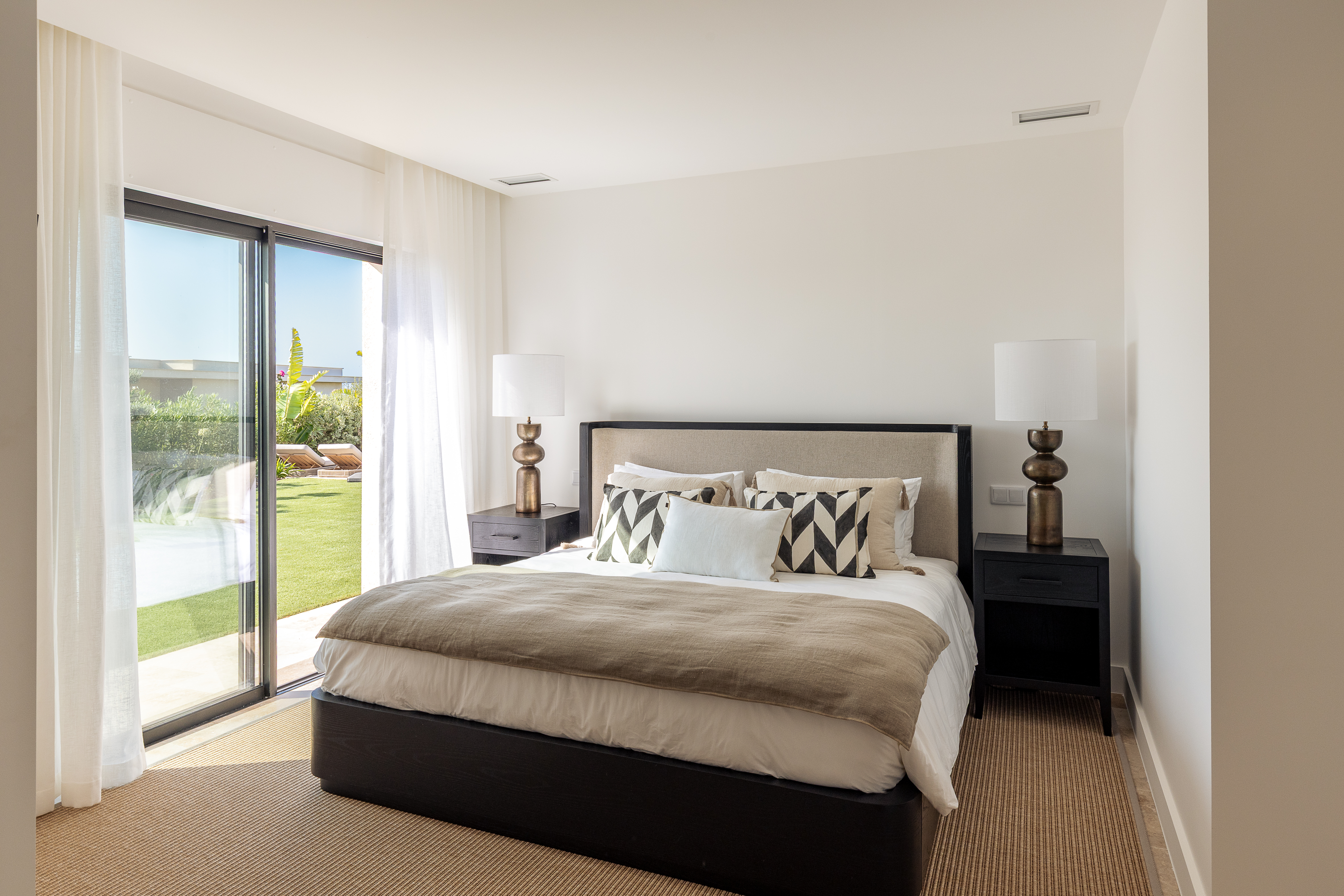 Suite 2 — King bedroom