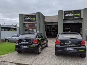 Outside of Aussie Tune Dandenong