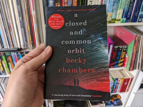 A Closed And Common Orbit - Becky Chambers