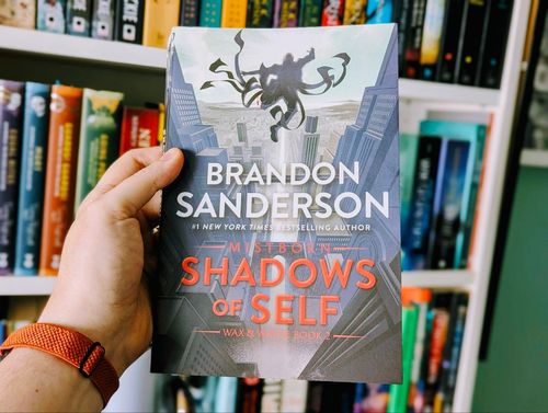 Shadows of Self - Brandon Sanderson