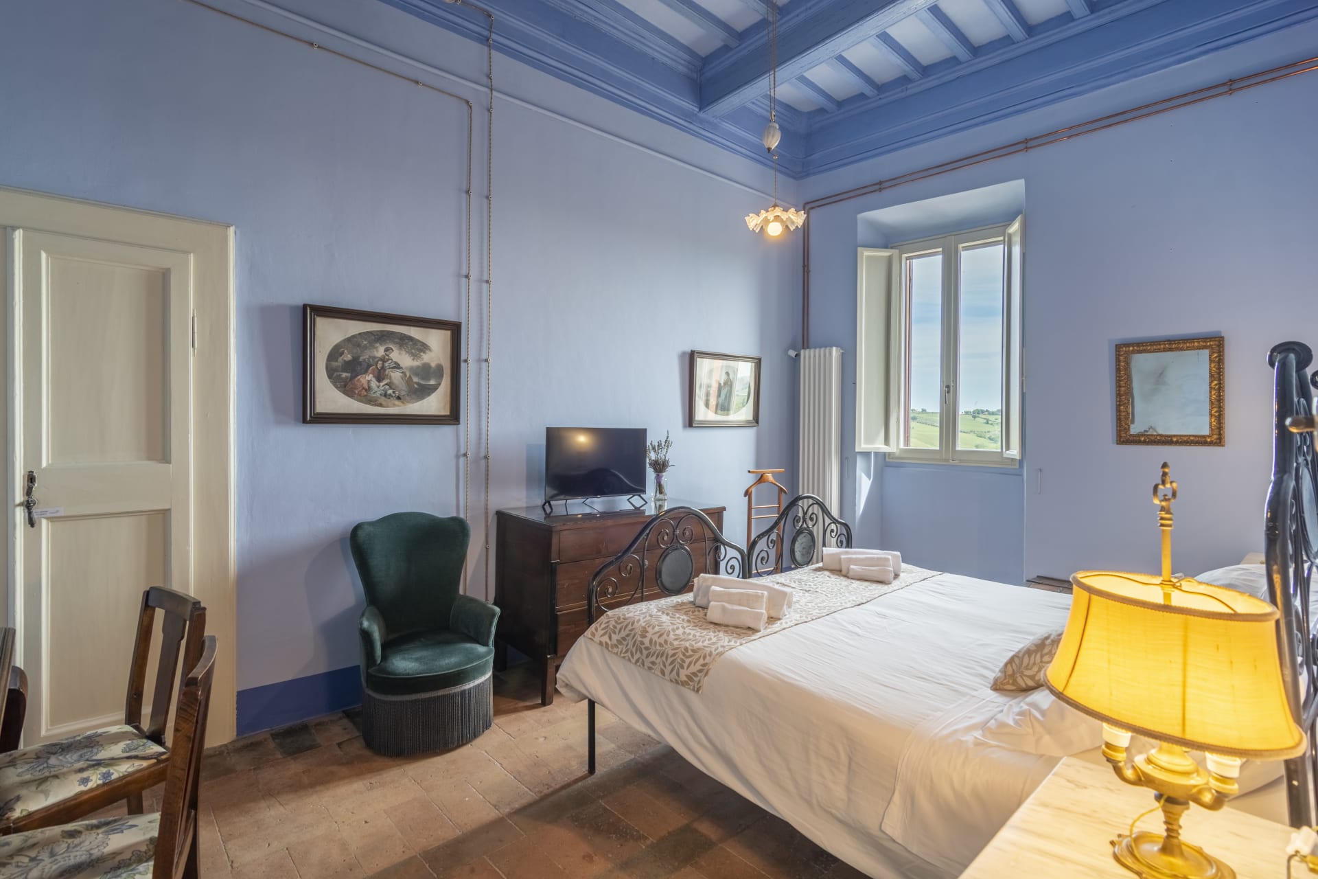 Family Suite Hilltop View