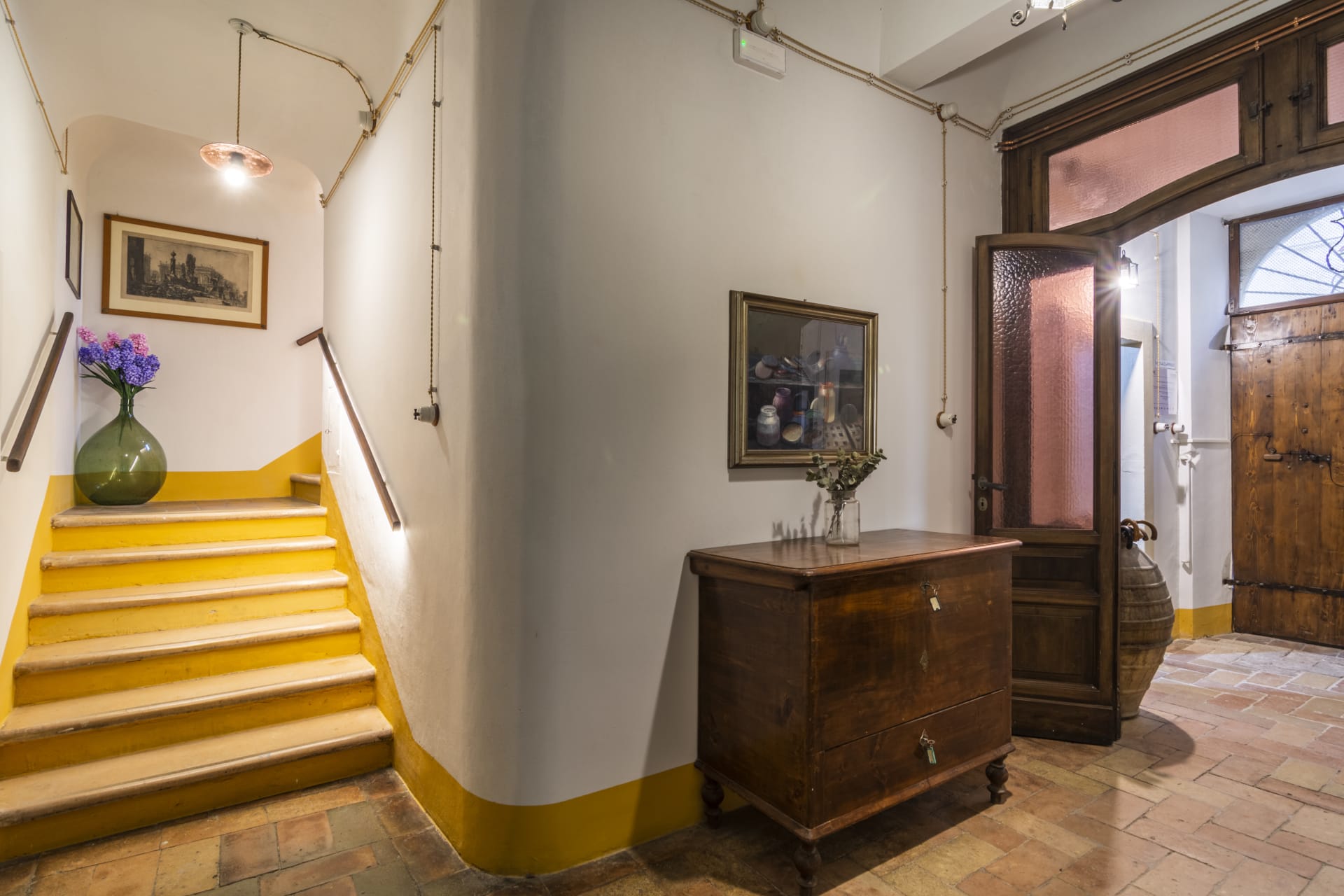 Entrance – photo 2