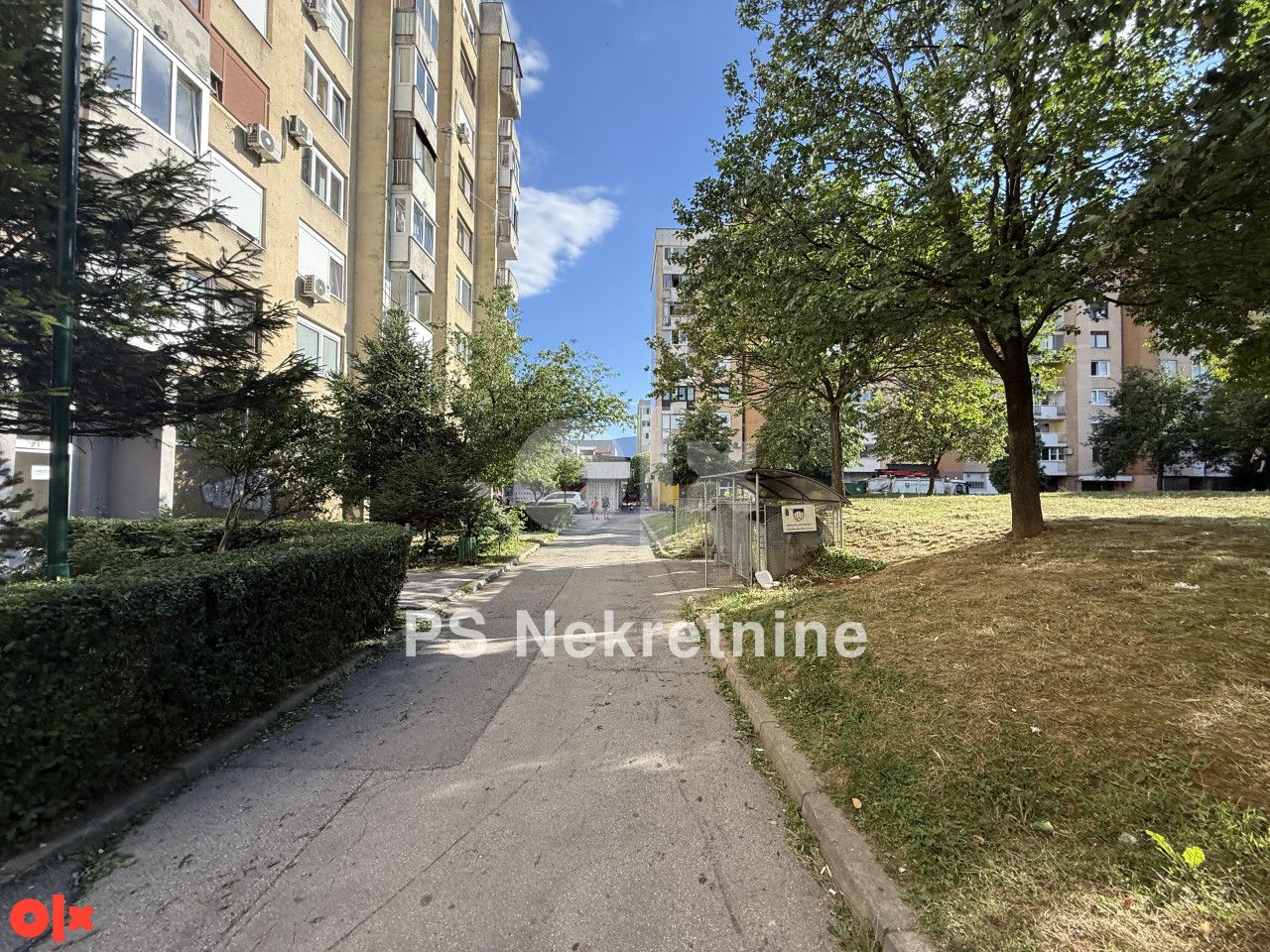 Dvosoban stan / Nova Dobrinja, Istočno Sarajevo 1. i 2. sprat - 2