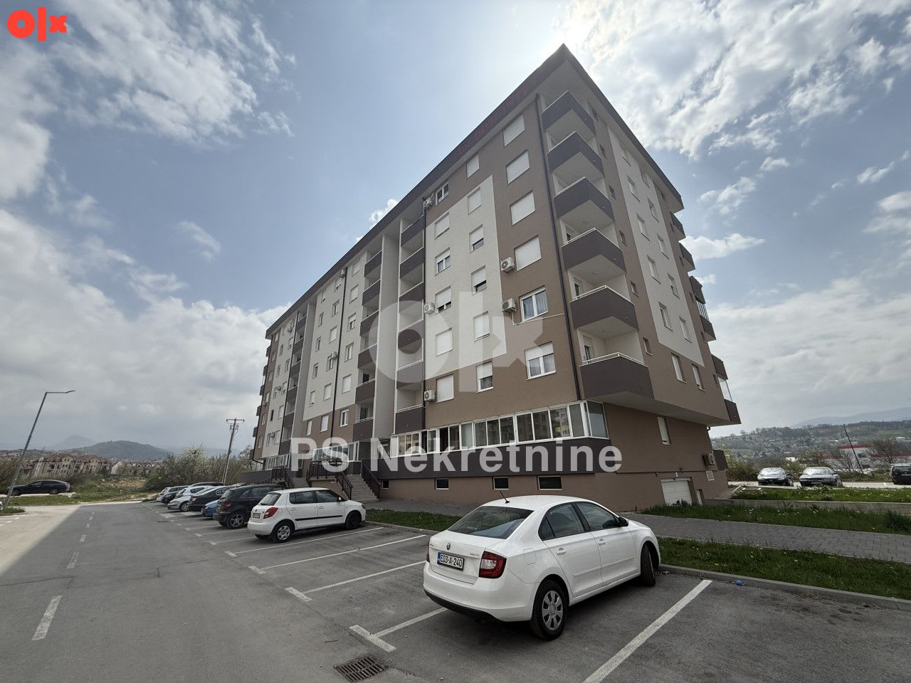 Trosoban stan Istočno Sarajevo 58 m2