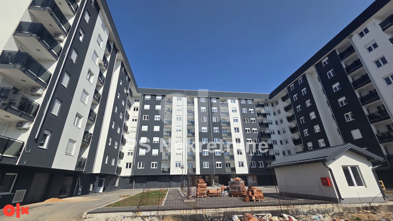 Trosoban stan Istočno Sarajevo 63m2 / Nova Dobrinja / 3. sprat - 2