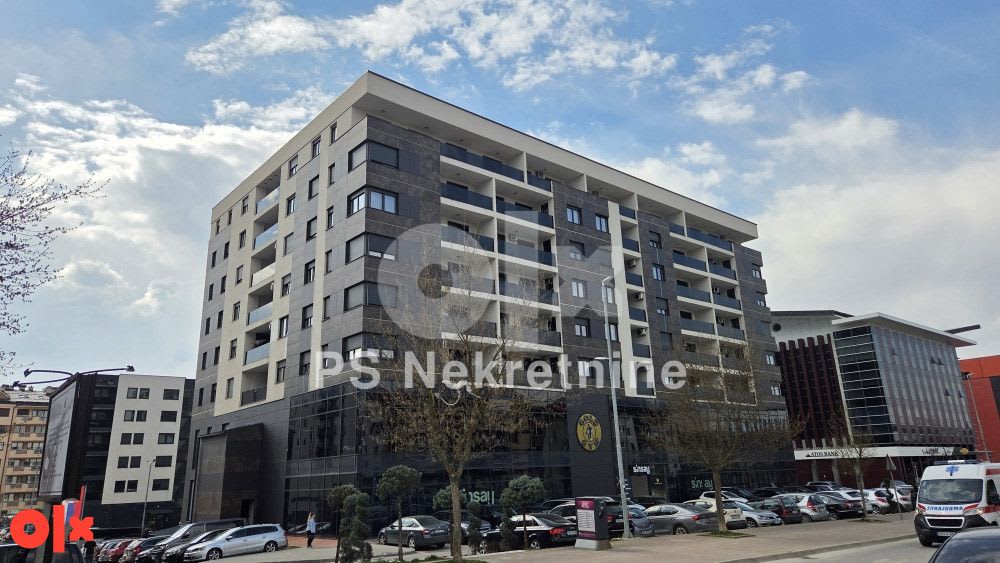 Najtrazenija zgrada namješten trosoban stan Istočno Sarajevo 90m2