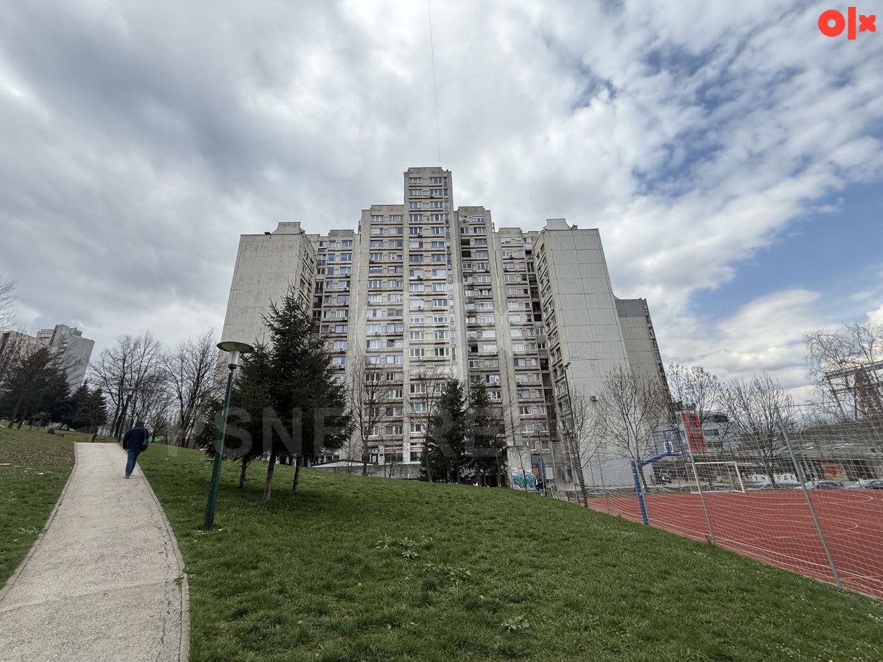 Namješten trosoban stan Alipašino Polje Sarajevo 72 m2 - 2