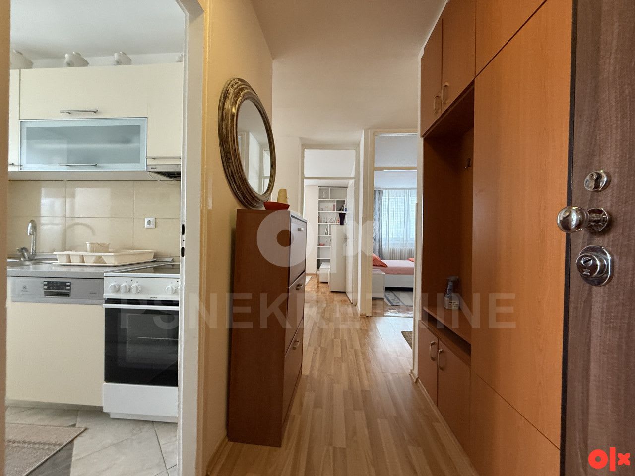 Namješten trosoban stan Alipašino Polje Sarajevo 72 m2 - 3