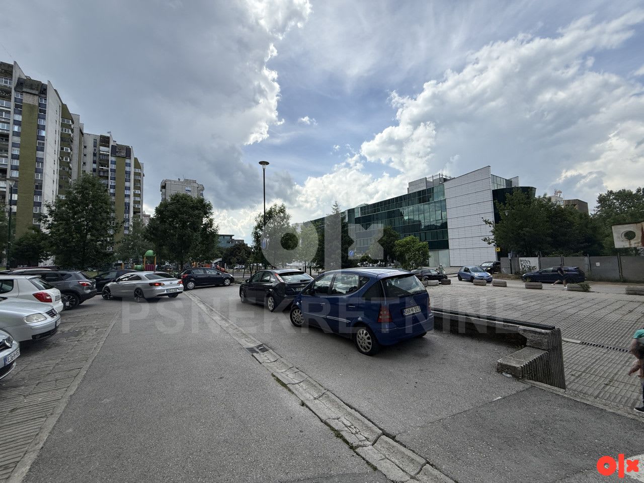 Trosoban stan 65 m2 Alipašino polje Novi Grad Sarajevo - 2