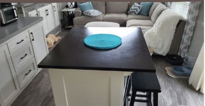 Listing photo 10