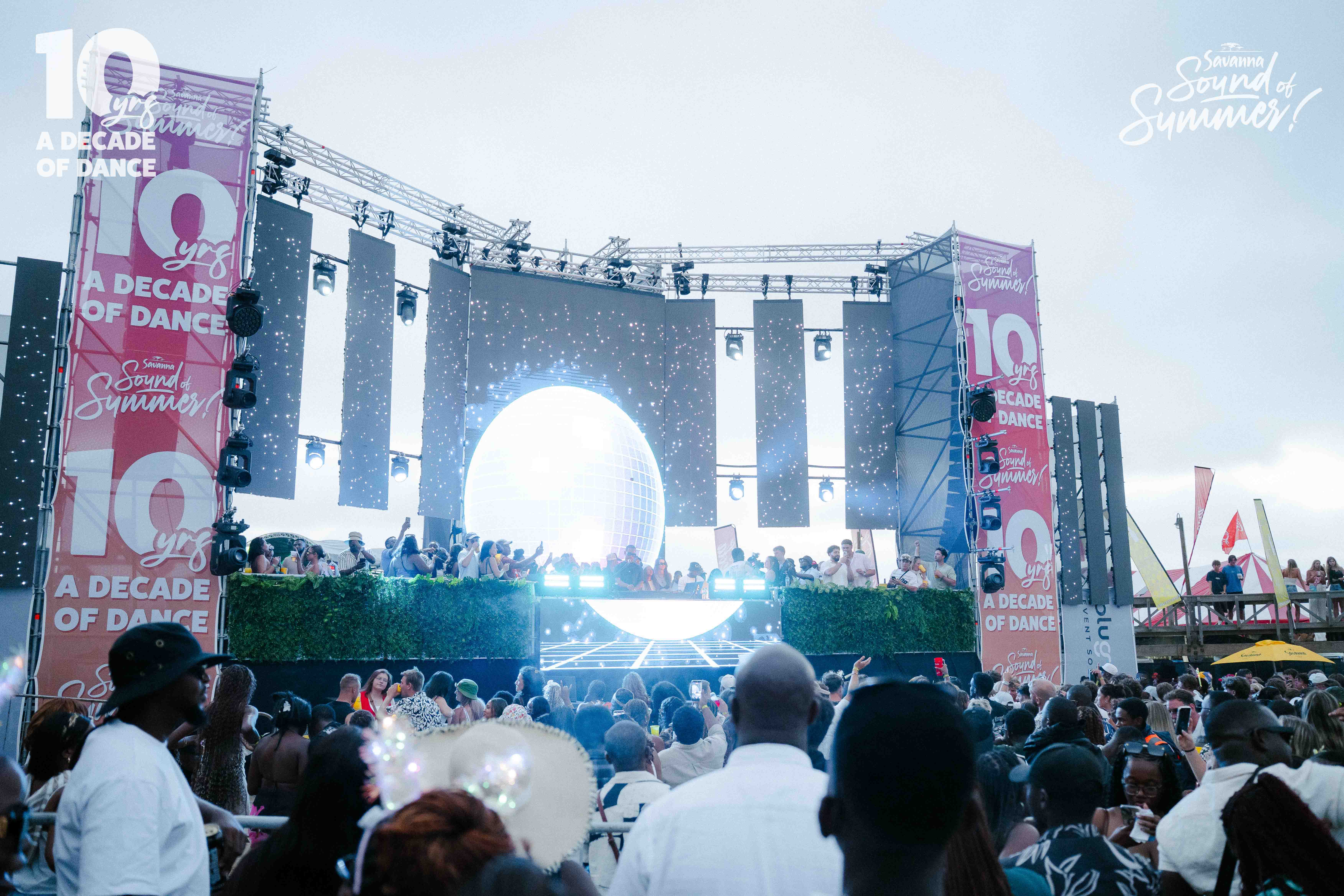 LED Screens & Visual